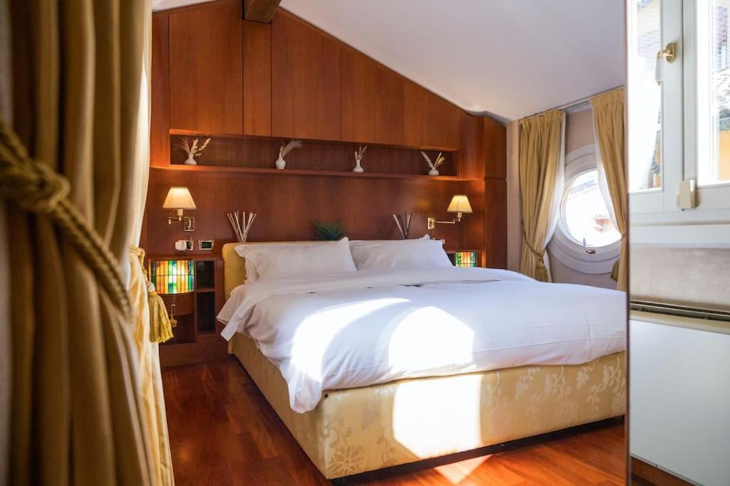 Carbonesi Luxury - Centro Storico Διαμέρισμα Μπολόνια Εξωτερικό φωτογραφία